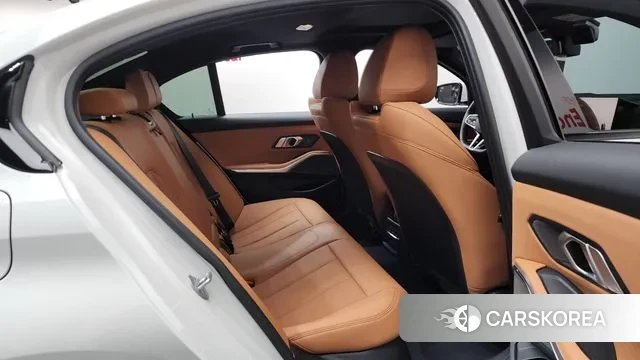 BMW 3 Series (G20) 2025 Белый из Кореи, фото 3