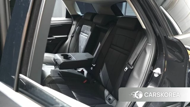 Land Rover Range Rover Evoque 2nd Generation 2022 Черный из Кореи, фото 3