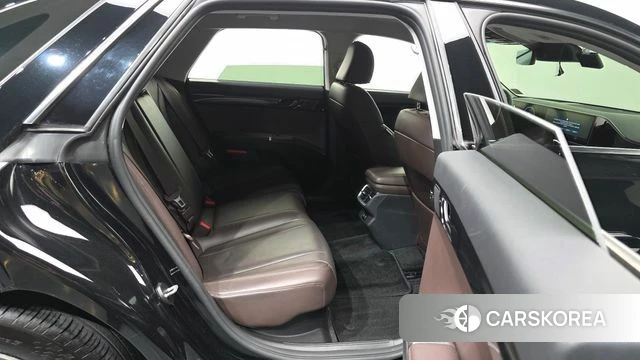 Hyundai Grandeur Hybrid (GN7) 2023 Черный из Кореи, фото 3