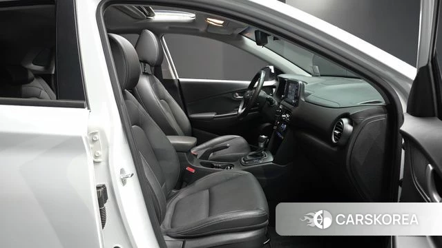 Hyundai Kona 2018 Белый из Кореи, фото 3