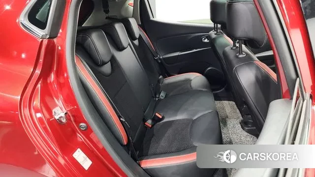 Renault Korea (Samsung) Clio 2019 Красный из Кореи, фото 3