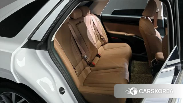 Hyundai Grandeur (GN7) 2025 Белый из Кореи, фото 3