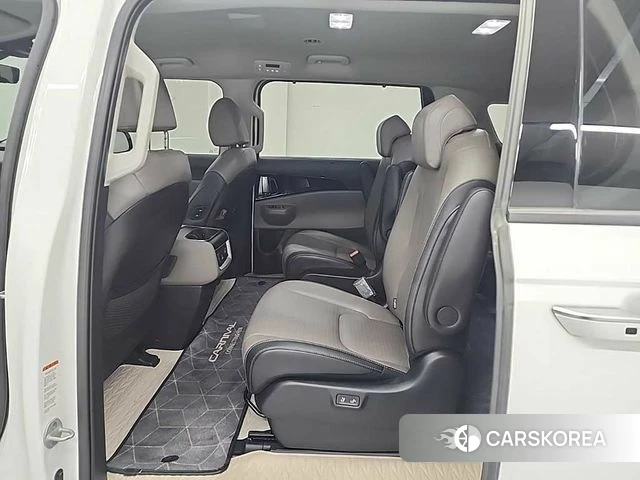 Kia The New Carnival 4th Generation 2023 Белый из Кореи, фото 3