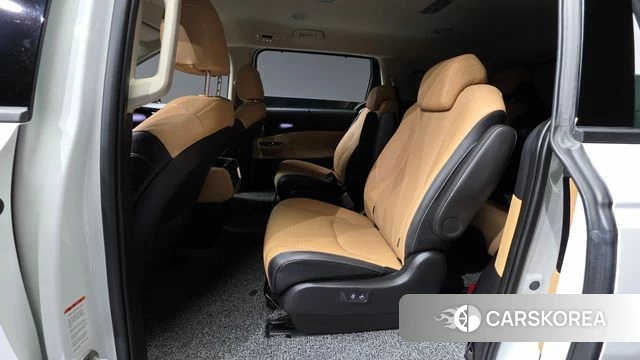 Kia Carnival 4th generation 2023 Белый из Кореи, фото 3