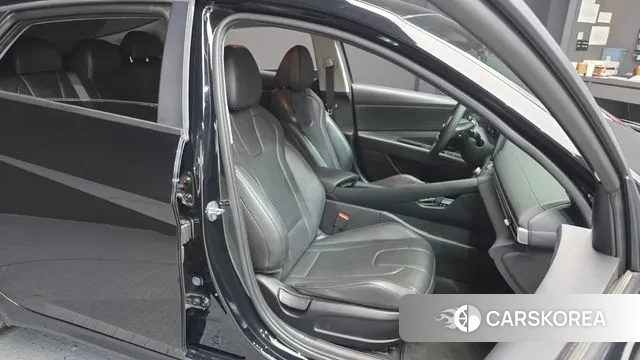 Hyundai Avante Hybrid (CN7) 2022 Черный из Кореи, фото 3