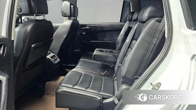 Volkswagen Tiguan Allspace 2020 Белый из Кореи, фото 3
