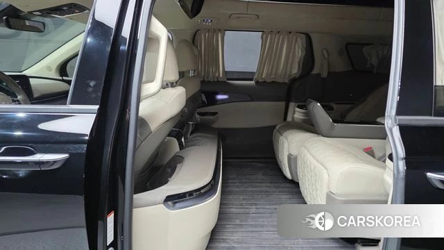 Kia Carnival 4th generation 2022 Черный из Кореи, фото 3