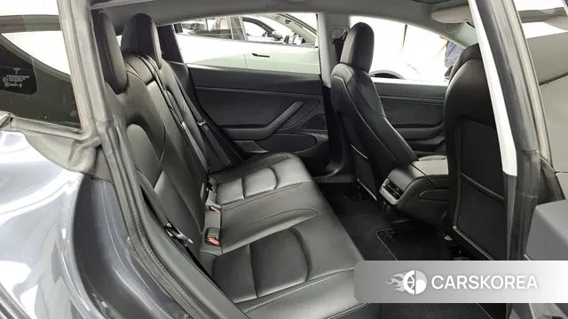 Tesla Model 3 2020 Серый из Кореи, фото 3