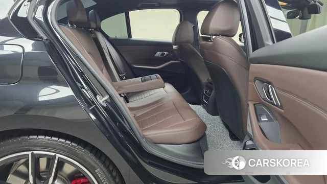 BMW 3 Series (G20) 2025 Черный из Кореи, фото 3