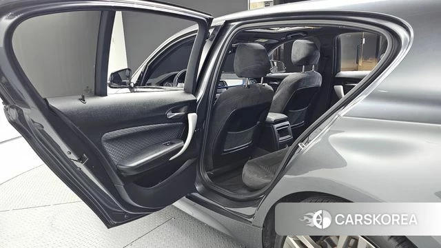 BMW 1 Series (F20) 2018 Серый из Кореи, фото 3