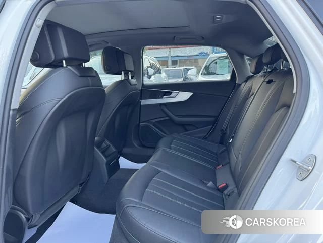Audi A4L 2021 Белый из Китая, фото 3