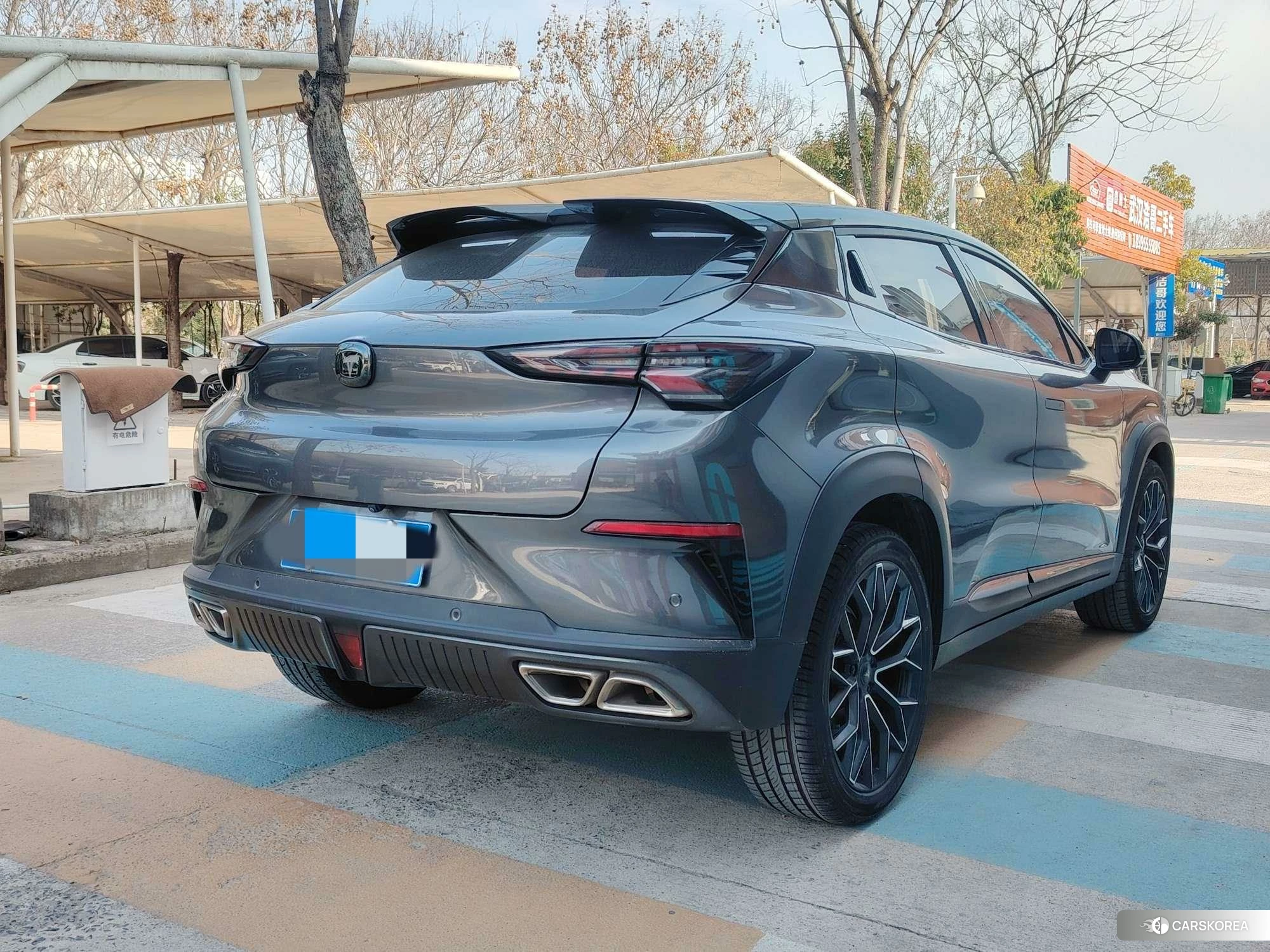 Chang'an UNI-T 2021 Темно-серый из Китая, фото 3