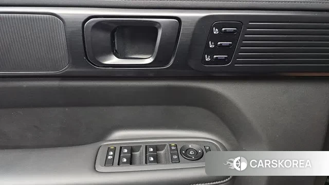 Hyundai Santa Fe (MX5) 2024 Черный из Кореи, фото 3