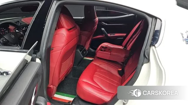 Maserati Ghibli 2022 Белый из Кореи, фото 3