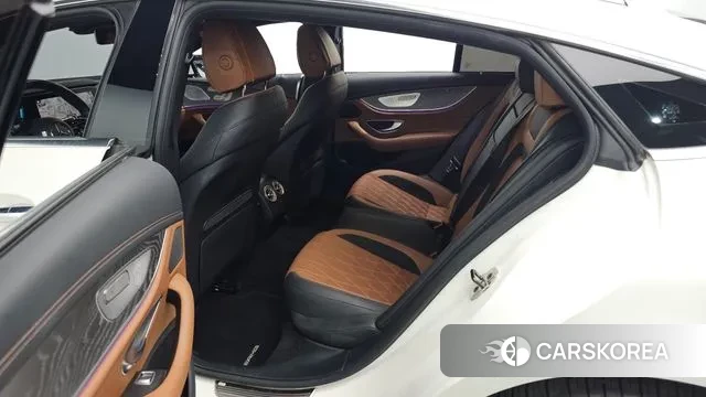 Mercedes-Benz AMG GT 2023 Белый из Кореи, фото 3