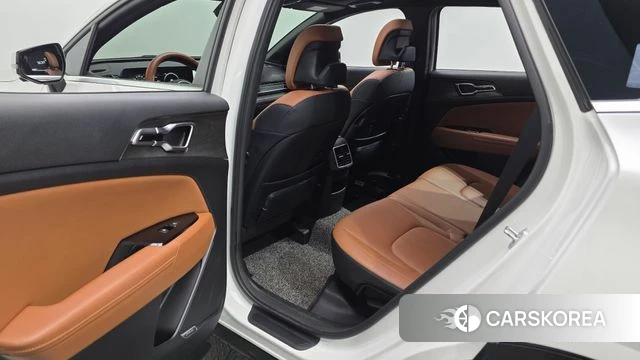 Kia Sportage 5th Generation 2022 Белый из Кореи, фото 3