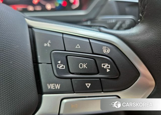 Volkswagen Tiguan second Generation 2023 Белый из Кореи, фото 3