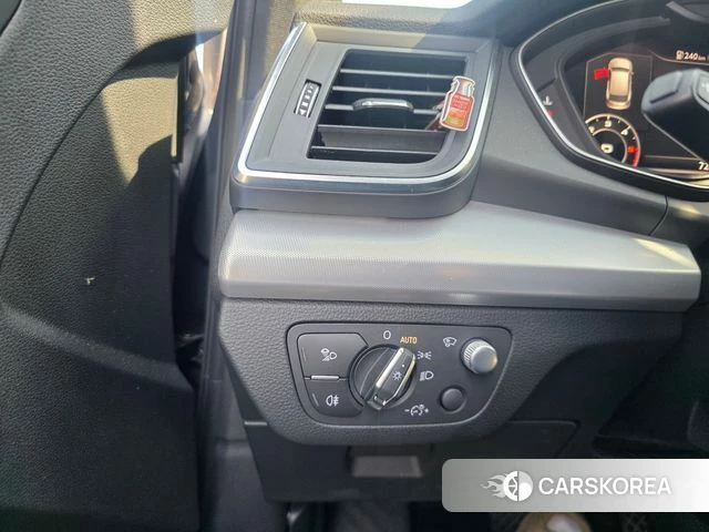 Audi Q5 (FY) 2020 Серый из Кореи, фото 3