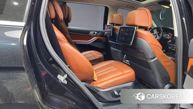 BMW X7 (G07) 2021 Черный из Кореи, фото 3