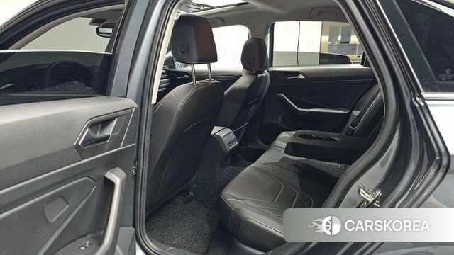 Volkswagen 7th Generation of Jetta 2023 Серый из Кореи, фото 3