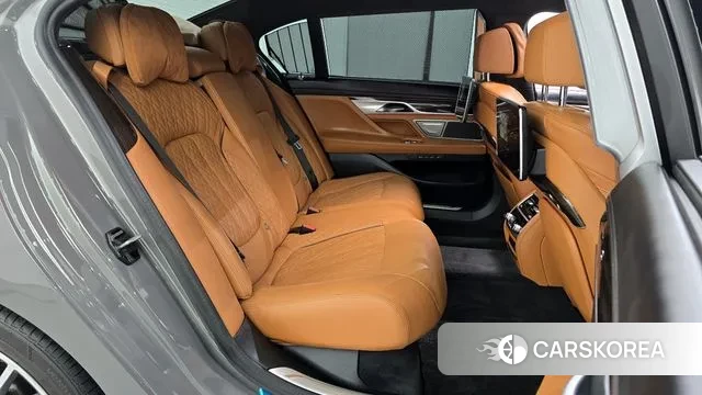 BMW 7 Series (G11) 2021 Серый из Кореи, фото 3