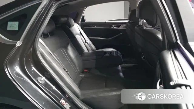 Genesis G80 2018 Черный из Кореи, фото 3