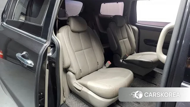 Kia The New Carnival 2018 Серый из Кореи, фото 3
