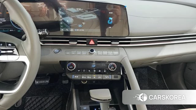 Hyundai The New Avante Hybrid (CN7) 2025 Белый из Кореи, фото 3
