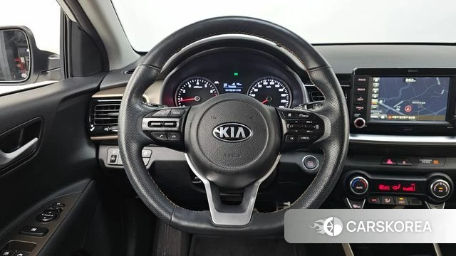 Kia Stonic 2018 Белый из Кореи, фото 3