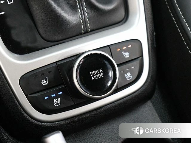 Hyundai Venue 2021 Серый из Кореи, фото 3