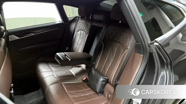 BMW 6 Series GT (G32) 2022 Серый из Кореи, фото 3