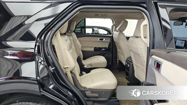 Ford Explorer 6th Generation 2021 Черный из Кореи, фото 3