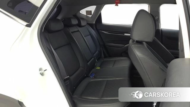 Kia Seltos 2022 Белый из Кореи, фото 3