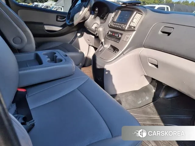Hyundai The New Grand Starex 2021 Серебряный из Кореи, фото 3