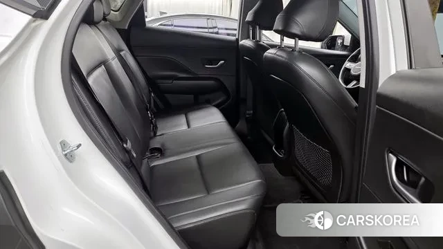 Hyundai Kona (SX2) 2023 Белый из Кореи, фото 3