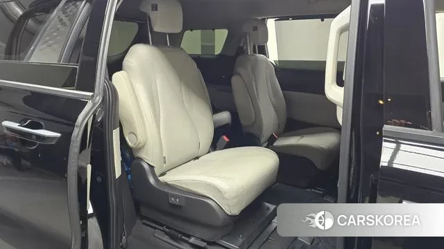 Kia Carnival 4th generation 2023 Черный из Кореи, фото 3