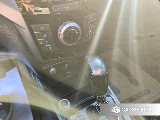 Ssangyong Tivoli Armor 2018 Белый из Кореи, фото 3