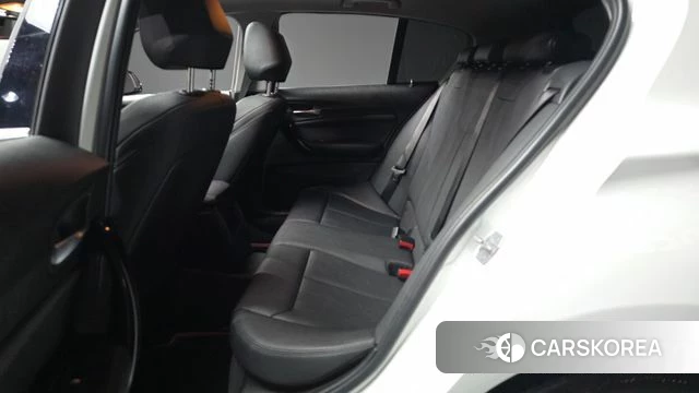 BMW 1 Series (F20) 2019 Белый из Кореи, фото 3