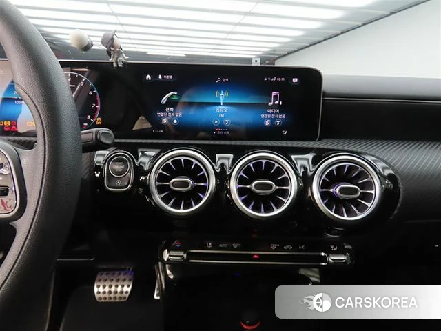 Mercedes-Benz A-Class W177 2020 Белый из Кореи, фото 3