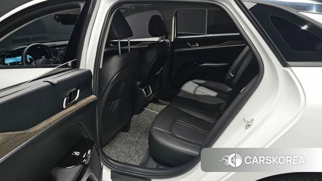 Kia K5 3rd generation 2023 Белый из Кореи, фото 3