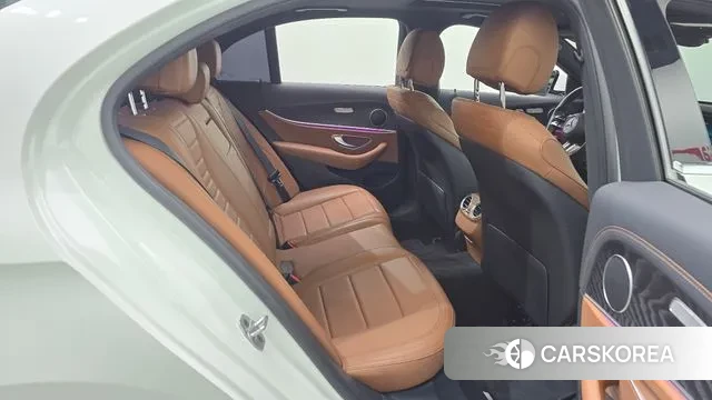 Mercedes-Benz E-Class W213 2021 Белый из Кореи, фото 3