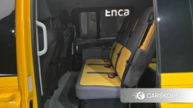 Hyundai Staria 2024 Желтый из Кореи, фото 3