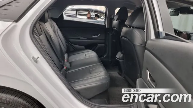 Hyundai Avante Hybrid (CN7) 2021 Белый из Кореи, фото 3