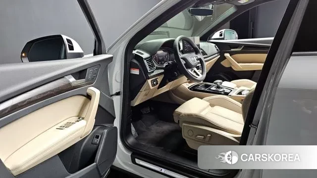 Audi Q5 (FY) 2023 Белый из Кореи, фото 3