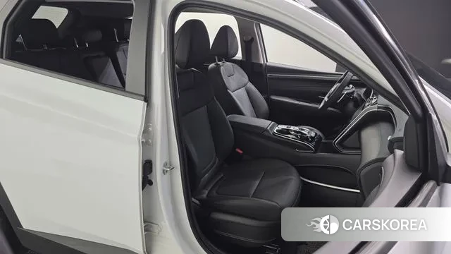 Hyundai Tucson (NX4) 2021 Белый из Кореи, фото 3