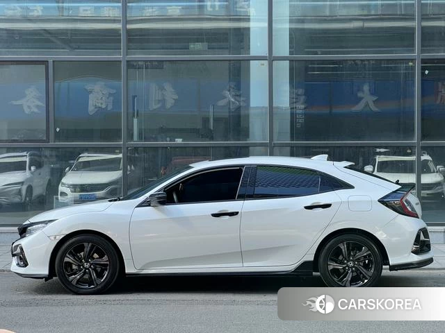 Honda Civic 2022 Белый из Китая, фото 3