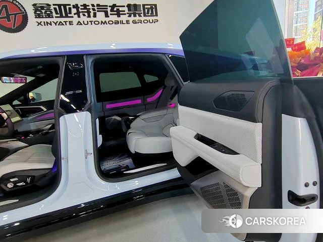 Gao He HiPhi Z 2023 Синий из Китая, фото 3