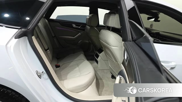 Audi A7 (4K) 2023 Белый из Кореи, фото 3