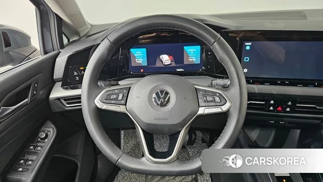 Volkswagen Golf 8th Generation 2022 Серый из Кореи, фото 3
