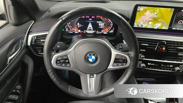 BMW 5 Series (G30) 2023 Белый из Кореи, фото 3